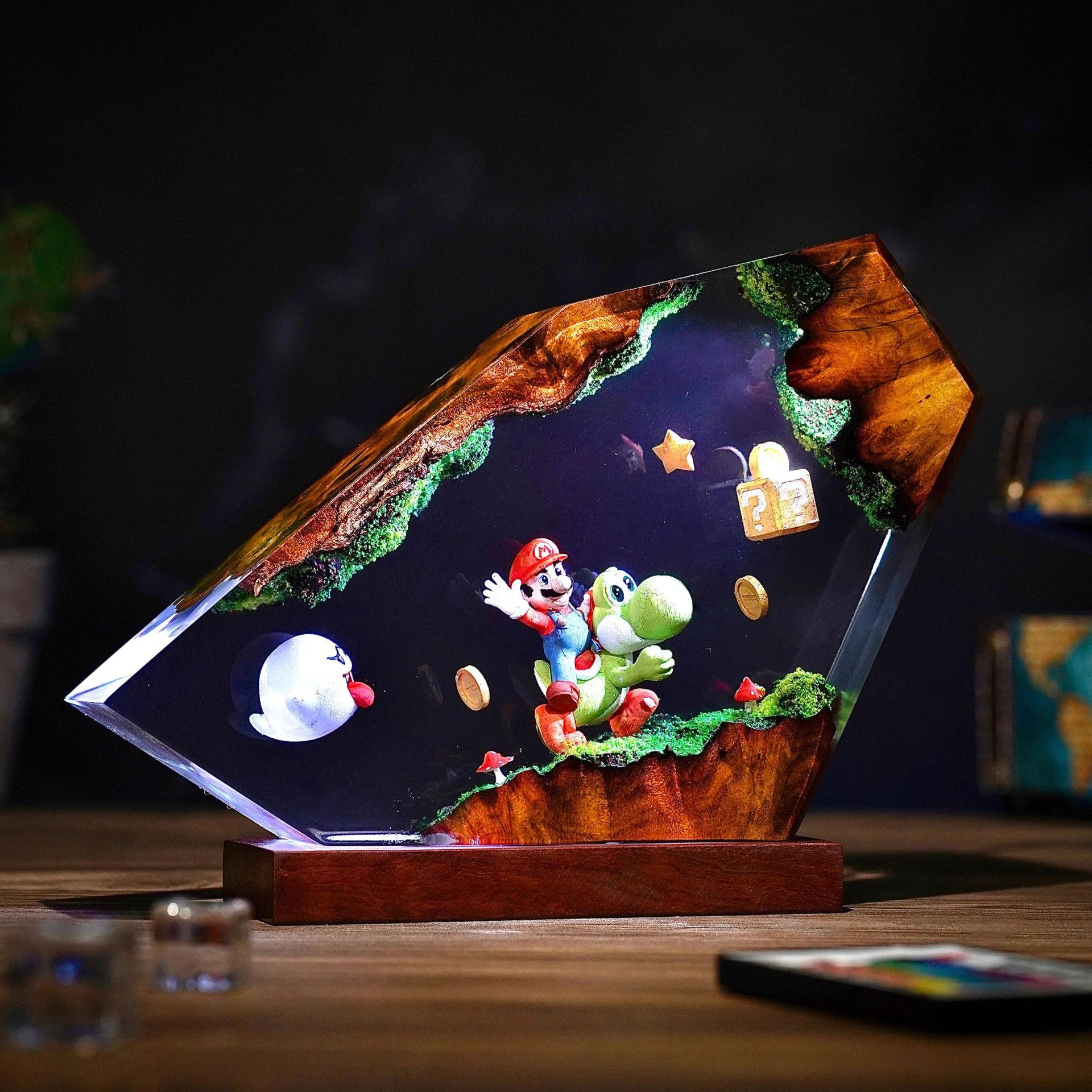 Table Resin Lamp Cartoon Anime - огляд і ціна Desk Setup Desk