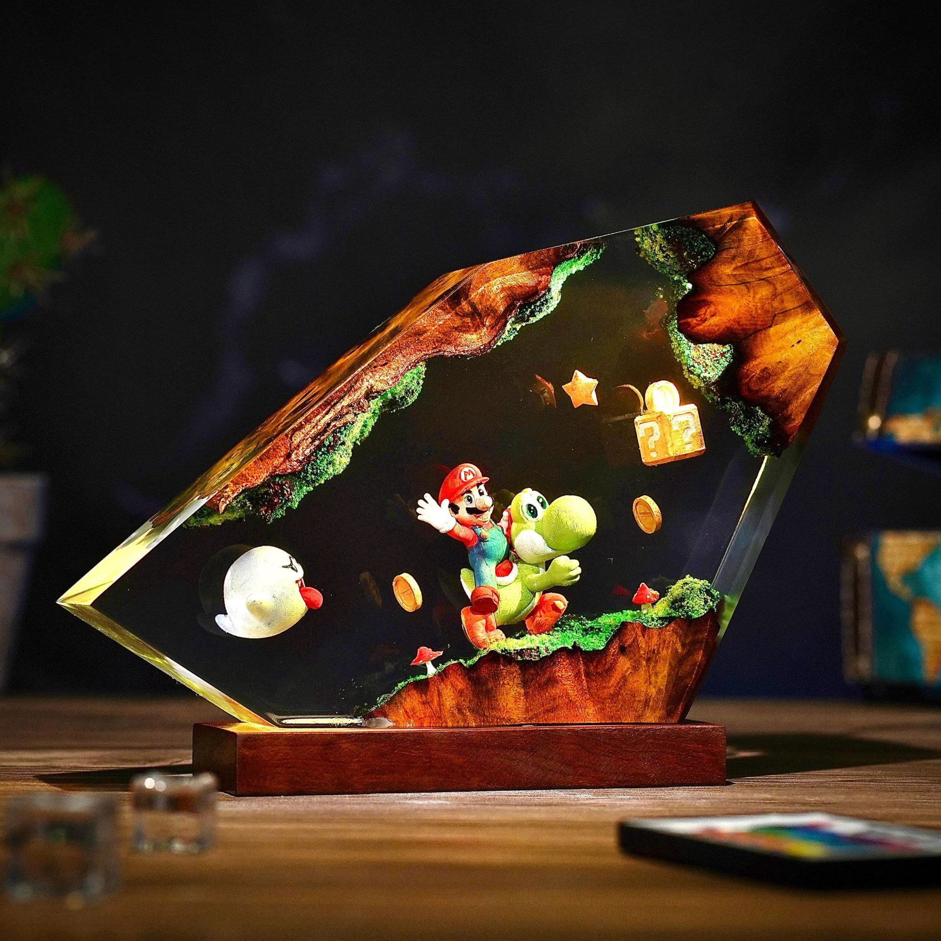 Table Resin Lamp Cartoon Anime - огляд і ціна Desk Setup Desk