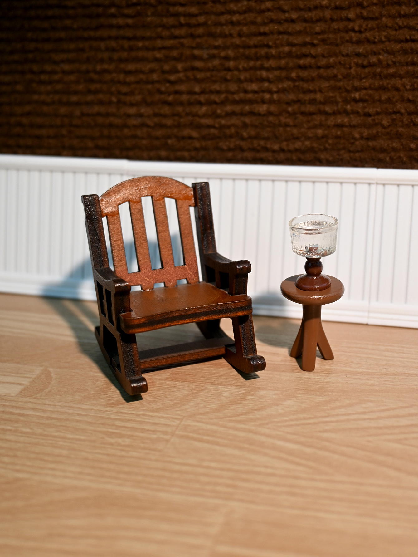 Miniature Rocking Chair, Minia - огляд і ціна Desk Setup Desk