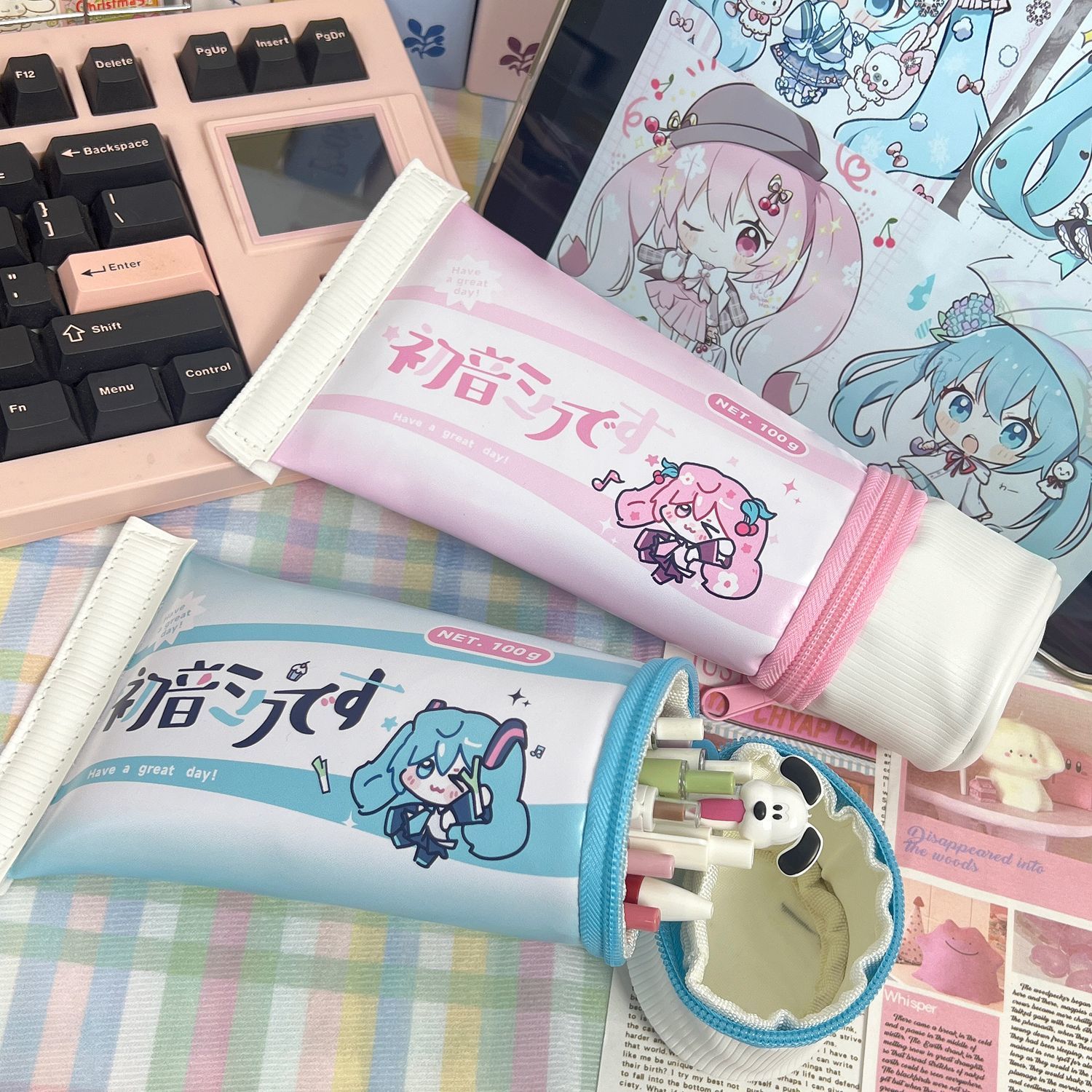 Hatsune Miku Simulation Toothp - огляд і ціна Desk Setup Organization