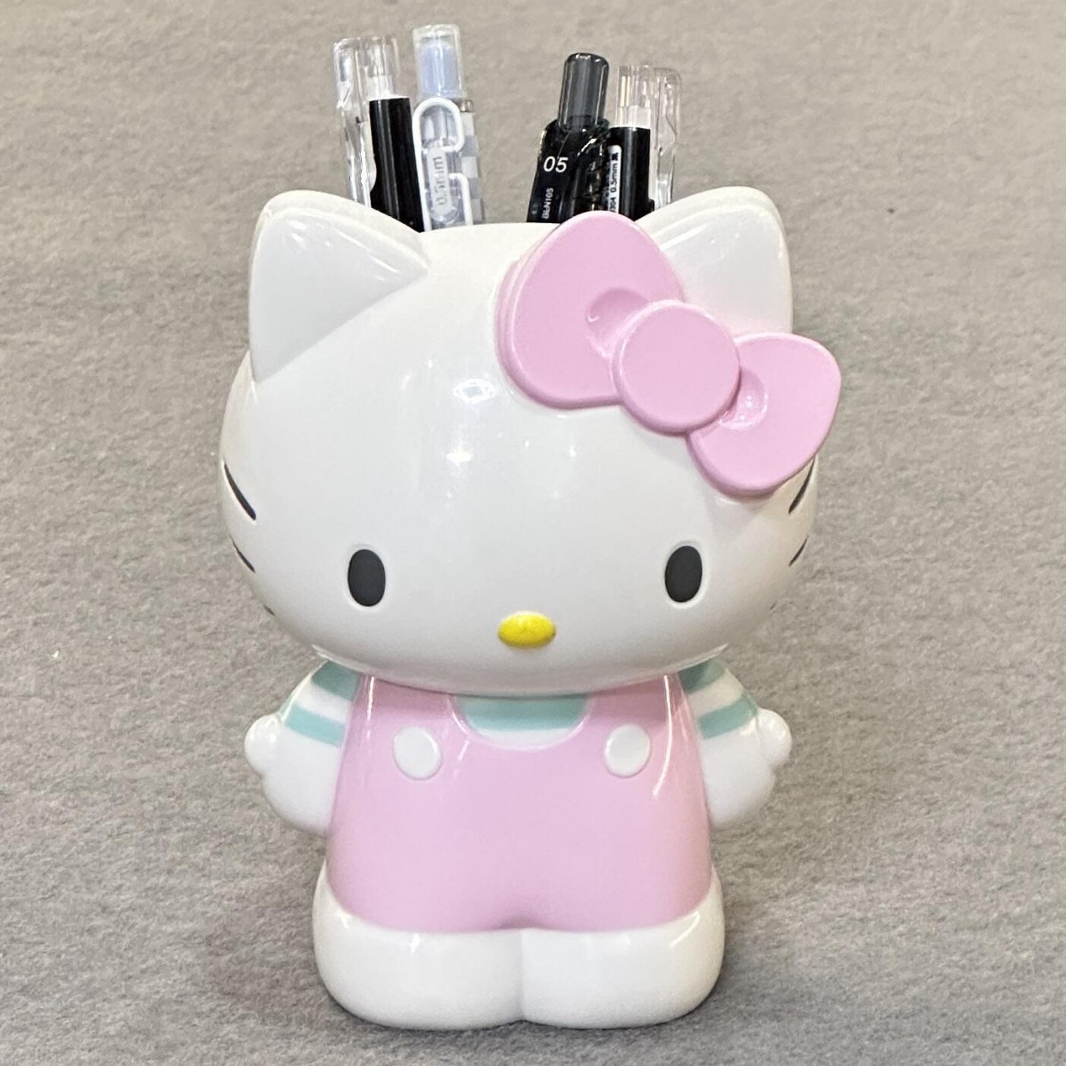 New Cartoon Sanrio Hello Kitty - огляд і ціна Desk Setup Organization